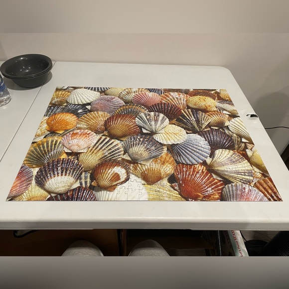 550 Piece Bay Scallop Puzzle - Picture 3 of 3